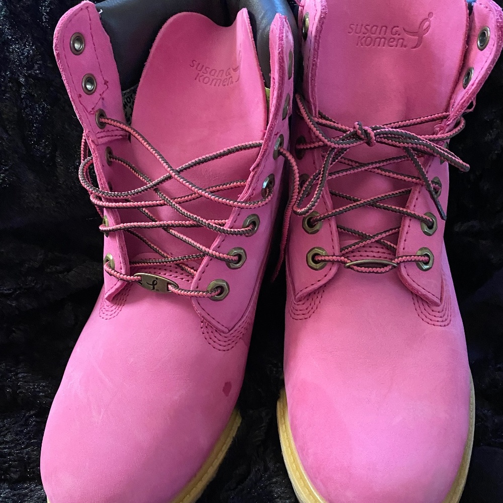 Timberland Limited Edition Susan B. Komen Hiking Boot